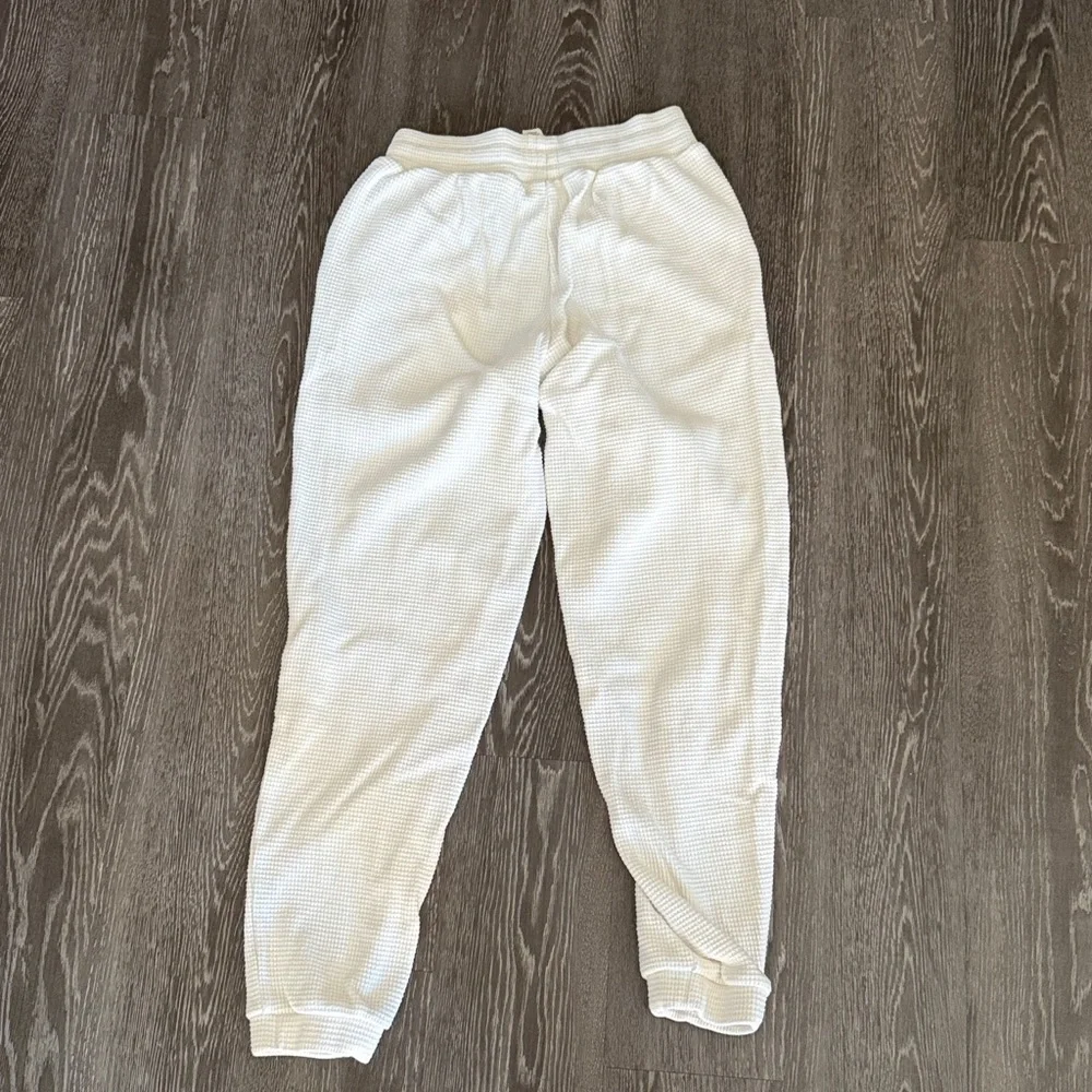 ALO Yoga White Track Pants - Picture 5 of 5